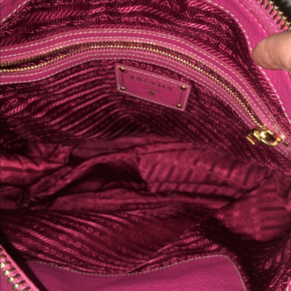 Authentic Prada Leather Purse - Picture 4 of 8